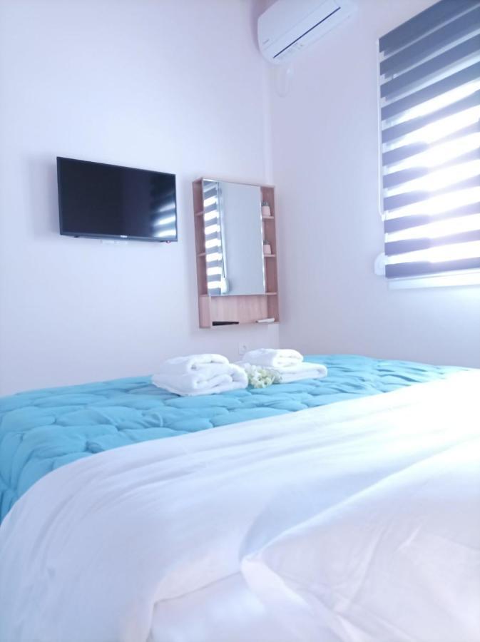 V&E'S Apartments Pigadhia  Zewnętrze zdjęcie