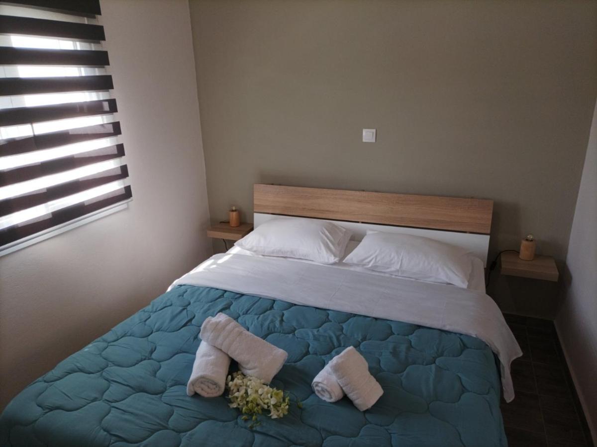 V&E'S Apartments Pigadhia  Zewnętrze zdjęcie
