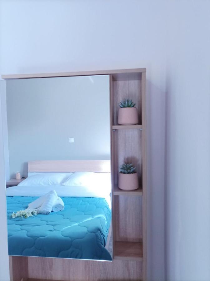 V&E'S Apartments Pigadhia  Zewnętrze zdjęcie